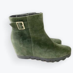 Aerosoles Olive Green Suede Wedge Boots 9.5